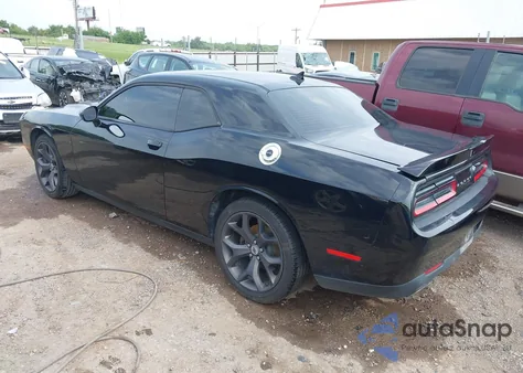 2018 Dodge Challenger Sxt z USA, uszkodzony, nr VIN 2C3CDZAG0JH315920
